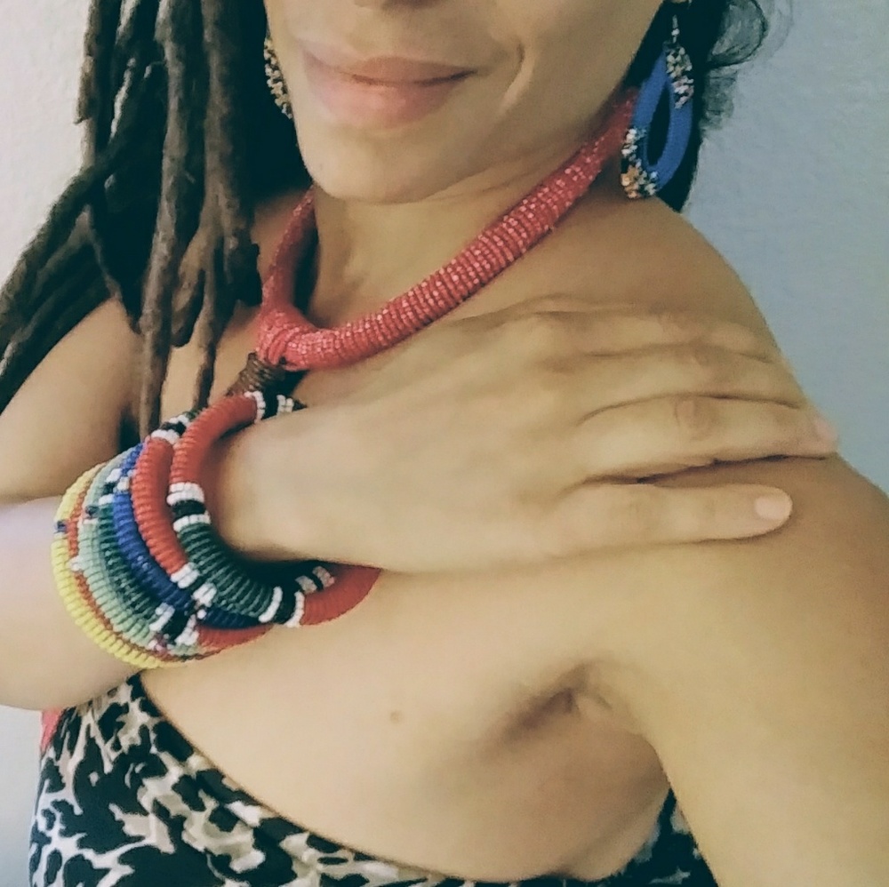 Holiday Price Drop Beaded Bracelet Aent